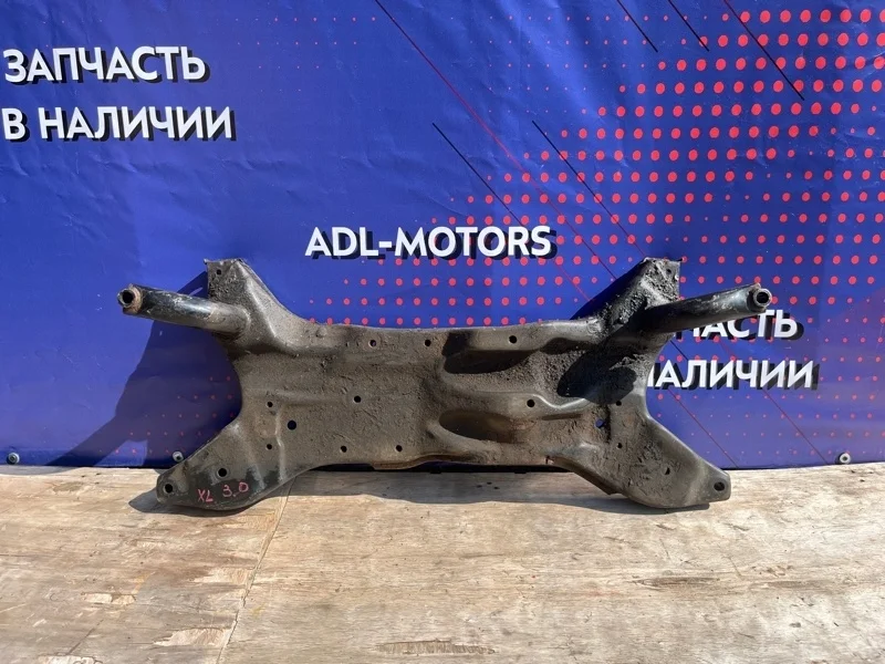 Подрамник Mitsubishi Outlander XL 2009-2012 4000A022, передний