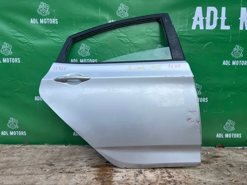 Дверь Hyundai Solaris 2010-2017 770044L000, задняя правая
