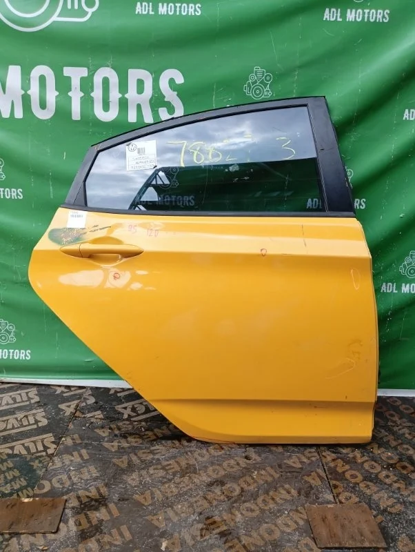 Дверь Hyundai Solaris 2010-2017 770044L000, задняя правая