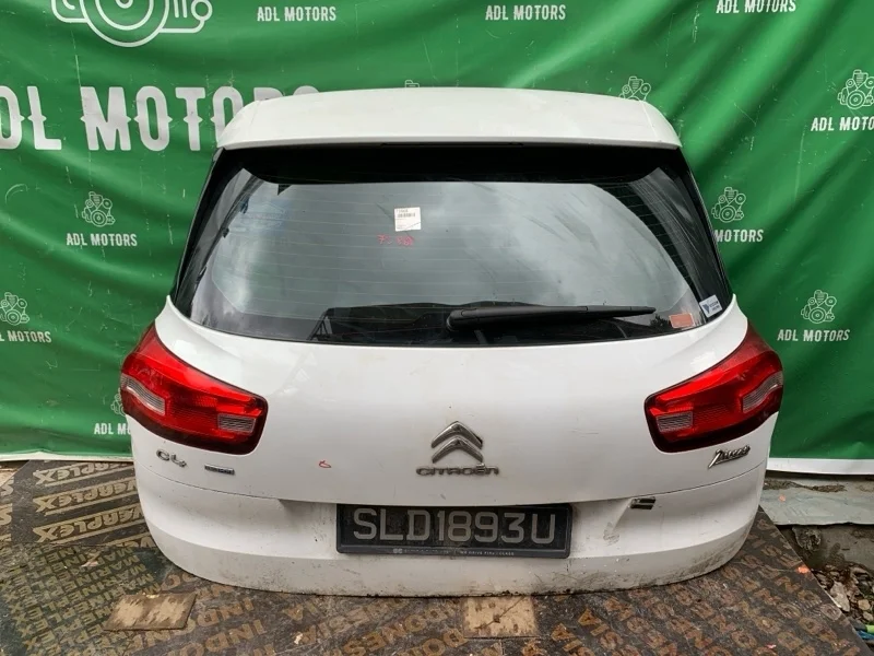 Крышка багажника Citroen C4 Picasso 2014-2016 1609347780 2 ПОКОЛЕНИЯ 3D