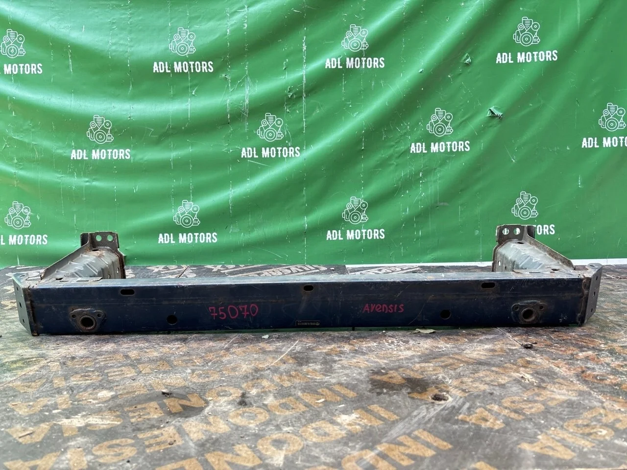 Усилитель бампера Toyota Avensis 3 2008-2015 5202105051 T270, передний