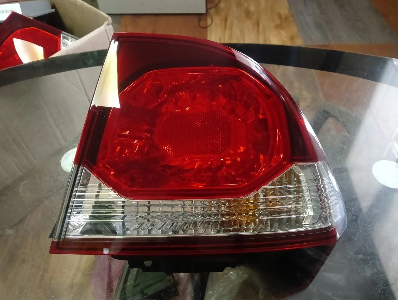 Фонарь Honda Civic 8 2009-2011 33501SNBG51 4D, правый