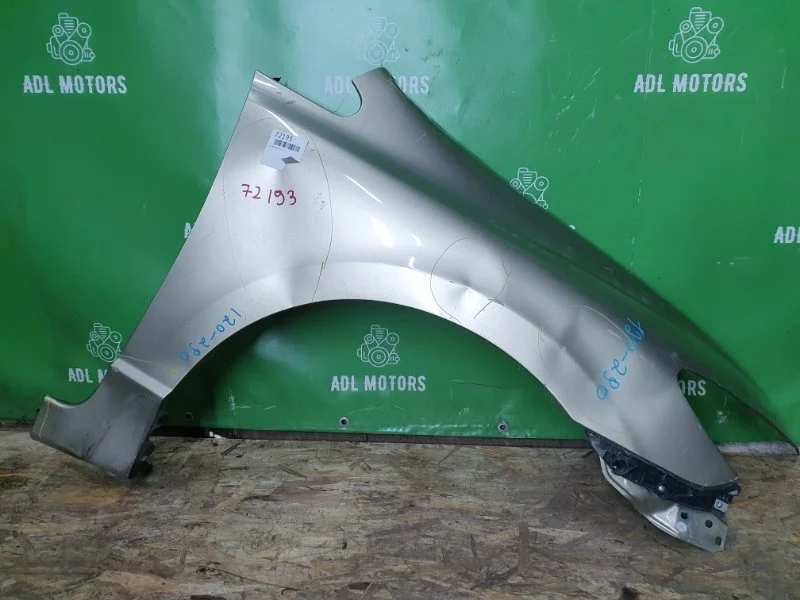 Крыло Honda Civic 8 2006-2011 60211SNBJ00ZZ 4D, переднее правое