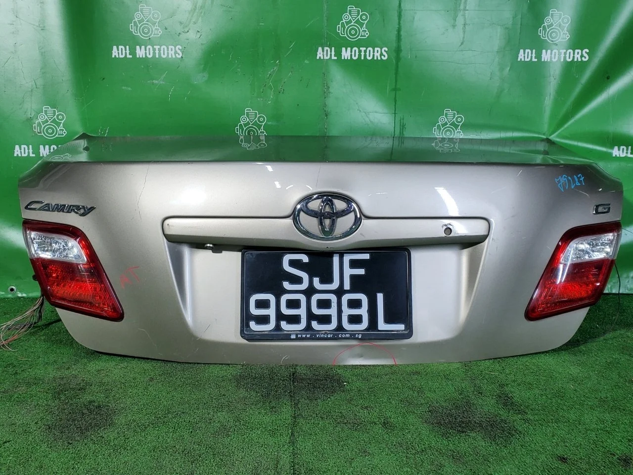 Крышка багажника Toyota Camry 2006-2011 6440133401 40