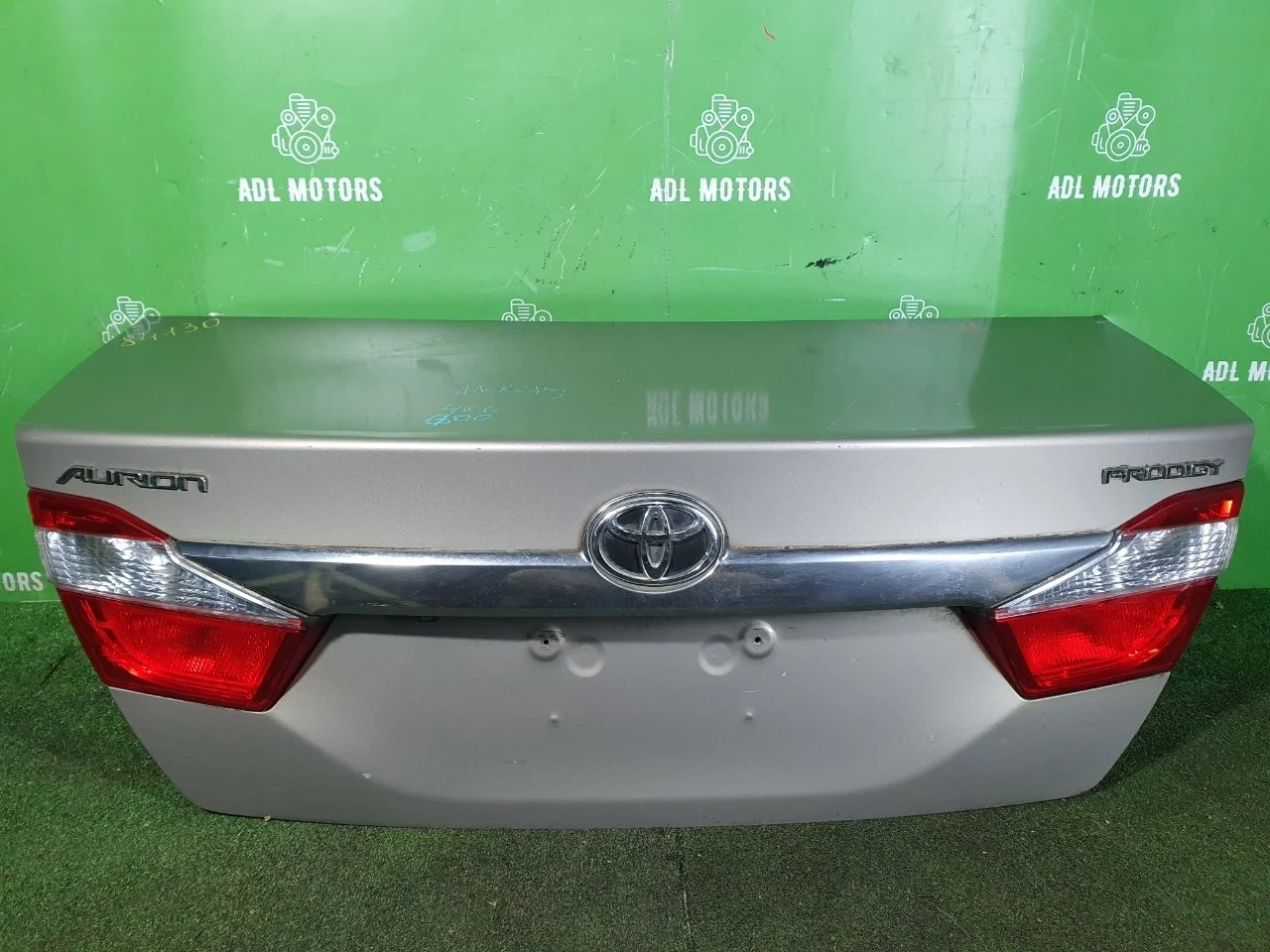 Крышка багажника Toyota Camry 2012-2017 6440133580 50 55