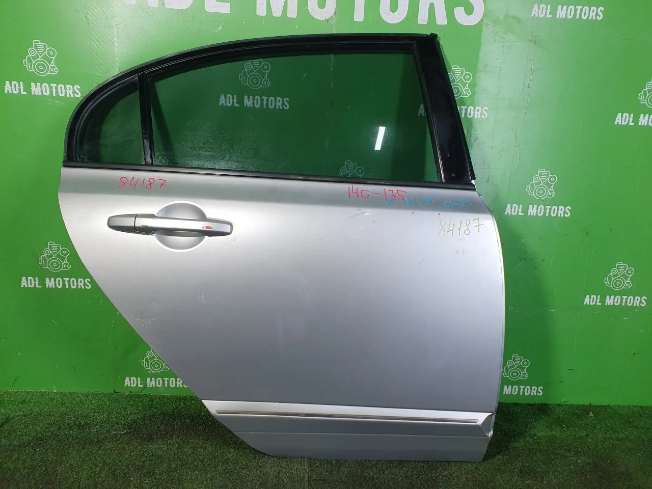 Дверь Honda Civic 8 2006-2011 67510SNAU00ZZ 4D, задняя правая