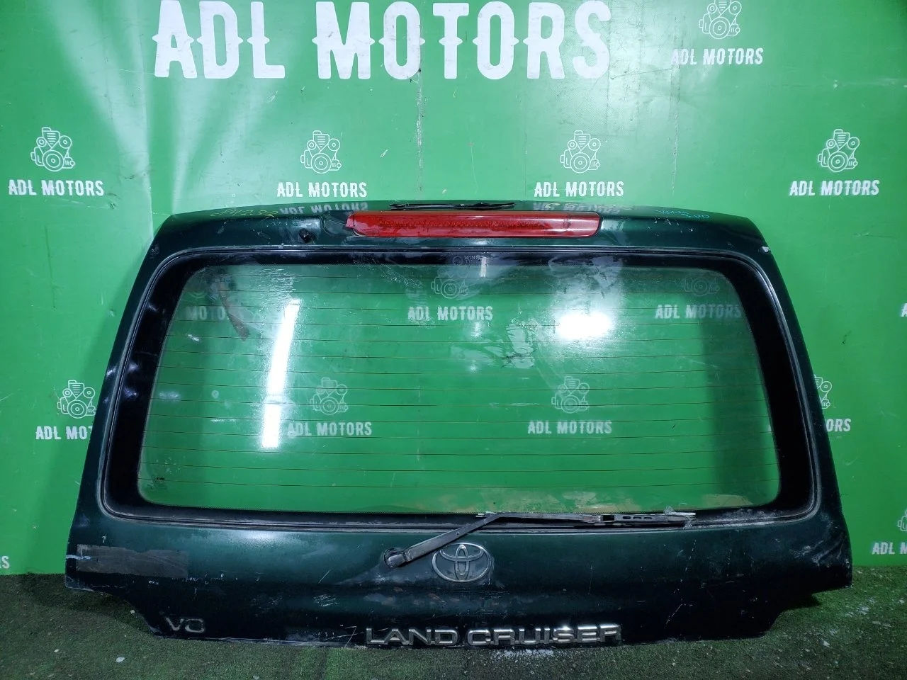 Крышка багажника Toyota Land Cruiser 1998-2007 6700560830 100