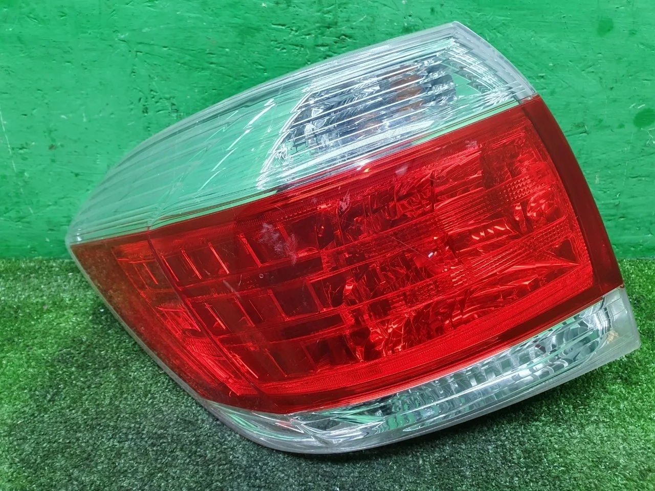 Фонарь Toyota Highlander 2 2007-2013 8156148280 U40, задний левый