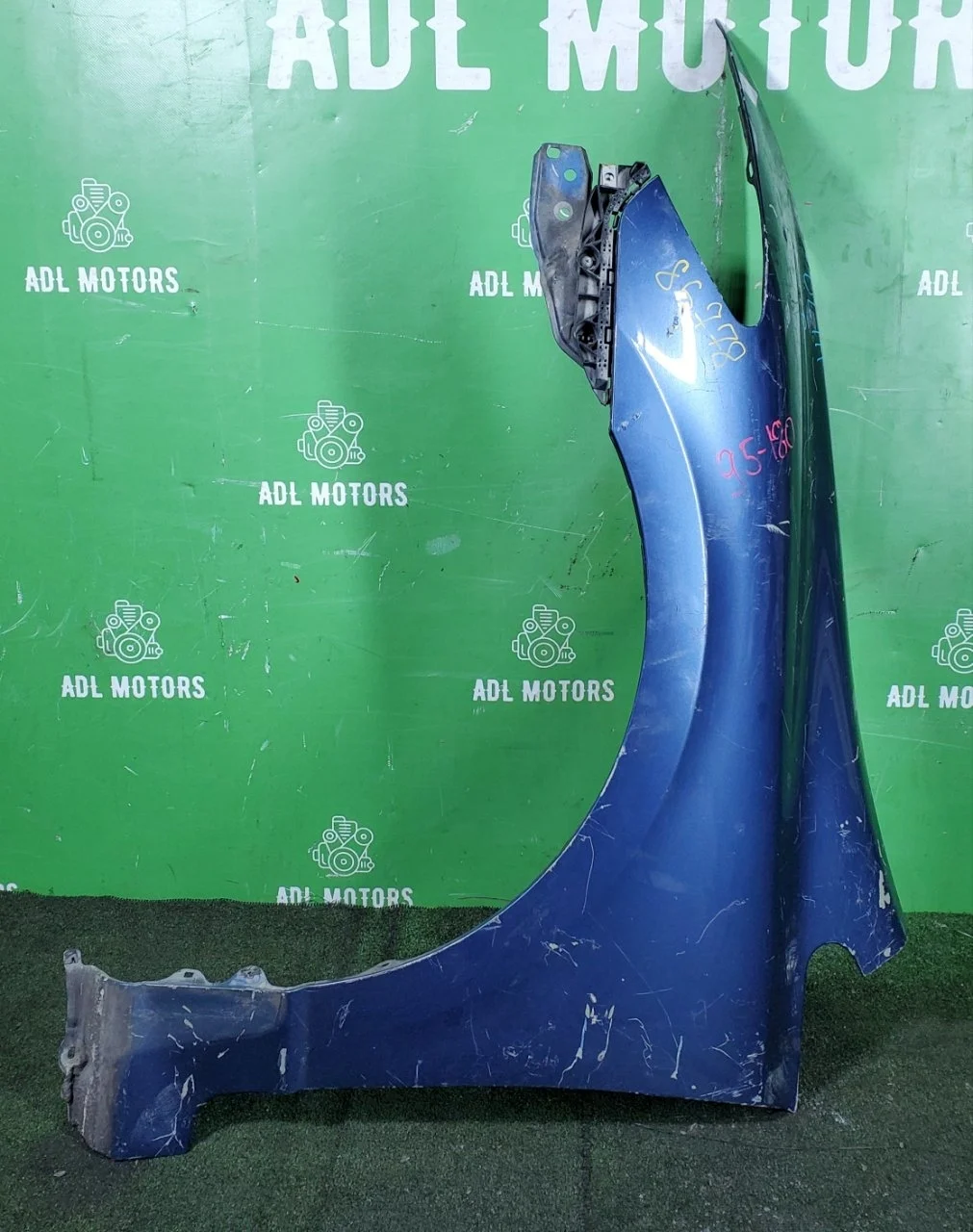 Крыло Honda Civic 8 2006-2011 60261SNBJ00ZZ 4D, переднее левое