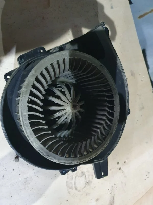 Мотор печки Volkswagen Polo 2011 седан