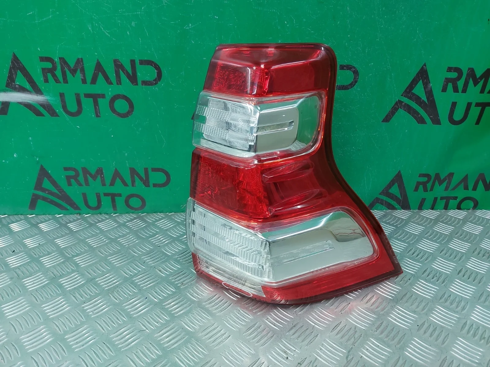 Фонарь TOYOTA LAND CRUISER PRADO 2013-2017 150 рестайлинг