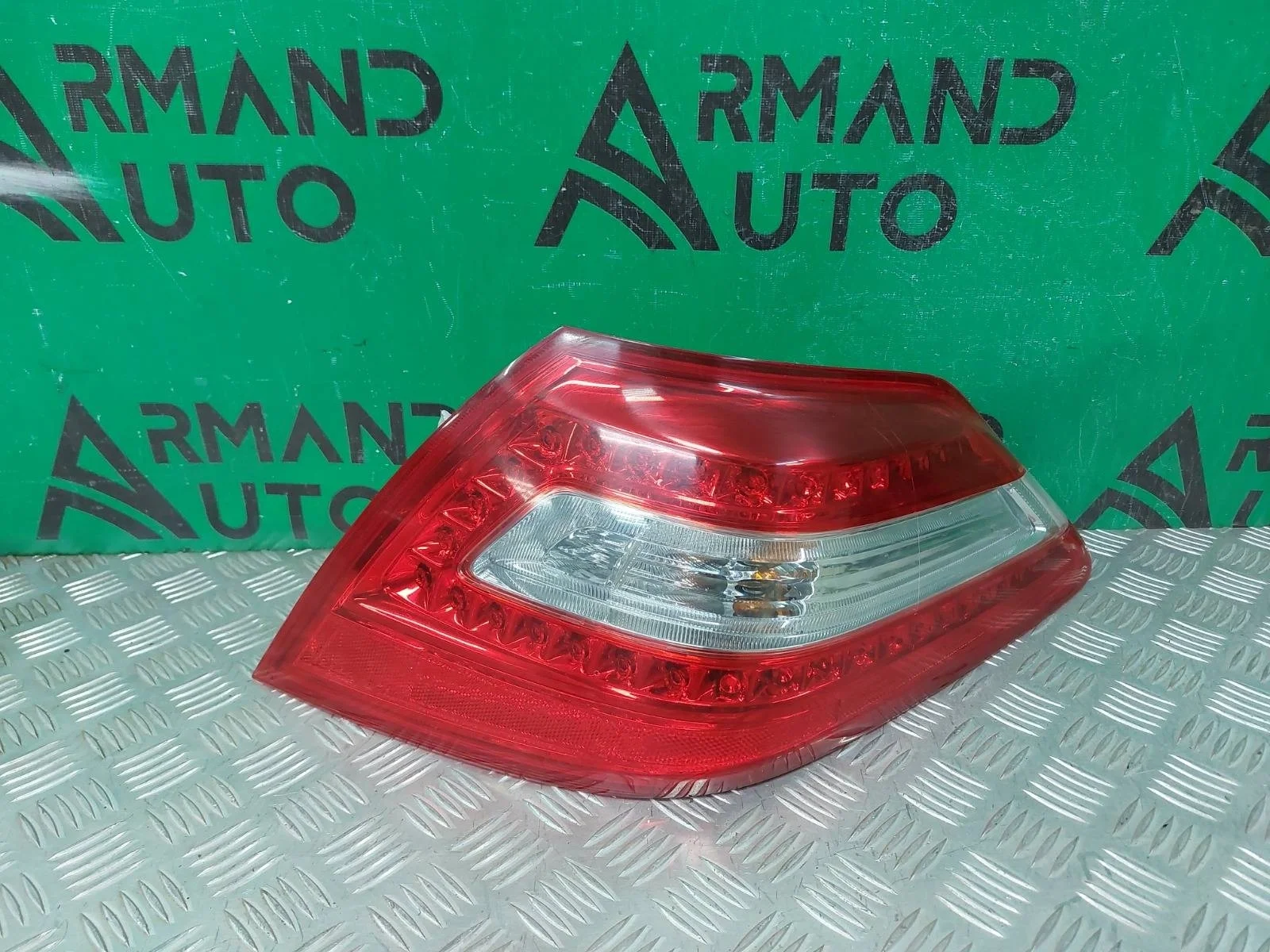 Фонарь Nissan Teana 2008-2011 J32