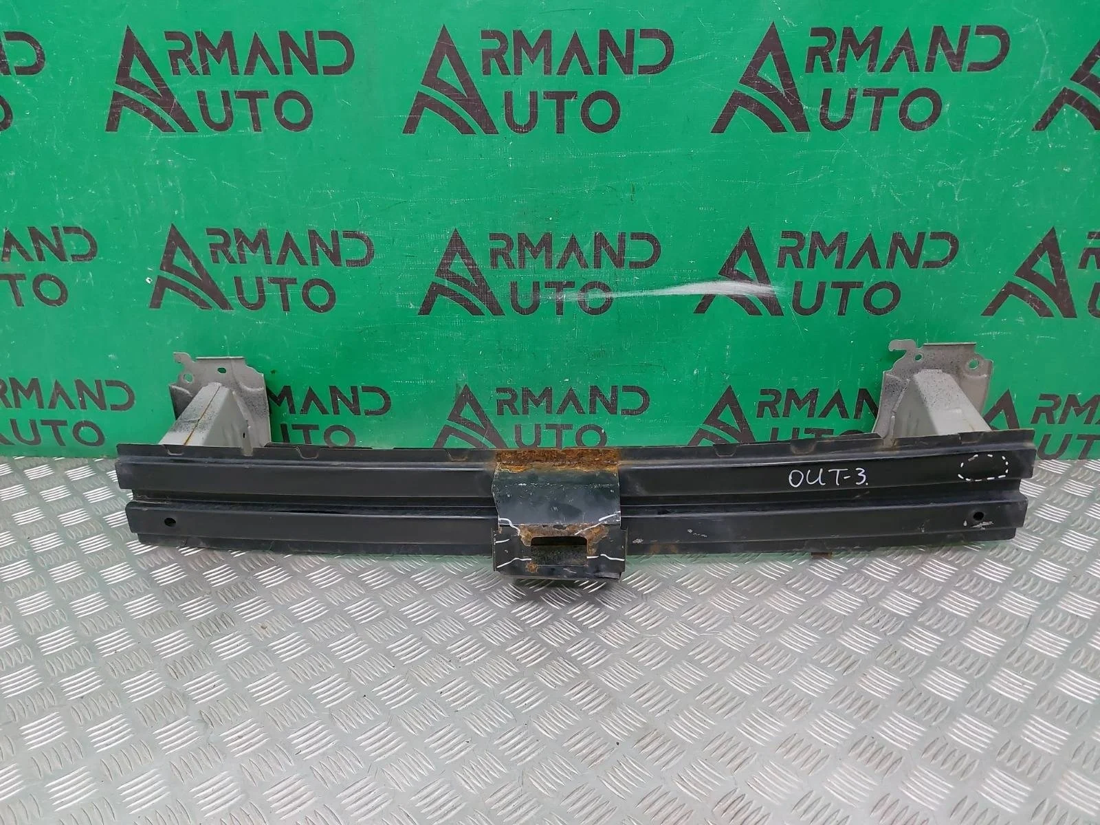 Усилитель бампера Mitsubishi Outlander 2012-нв 3