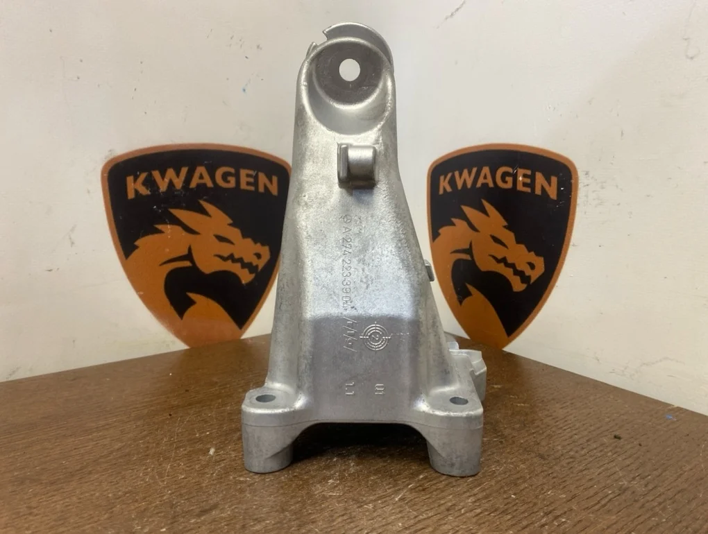 Кронштейн двигателя Mercedes-Benz -Class 2013 W212