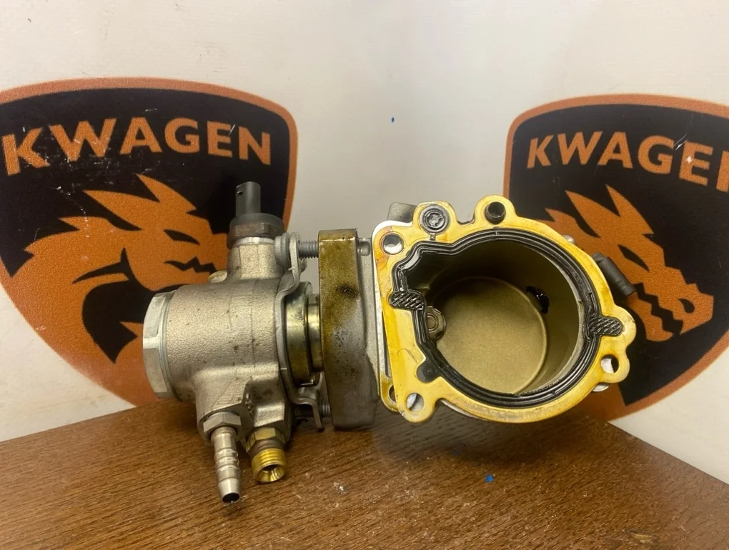 Топливный насос высокого давления Porsche Cayenne 2011 92A