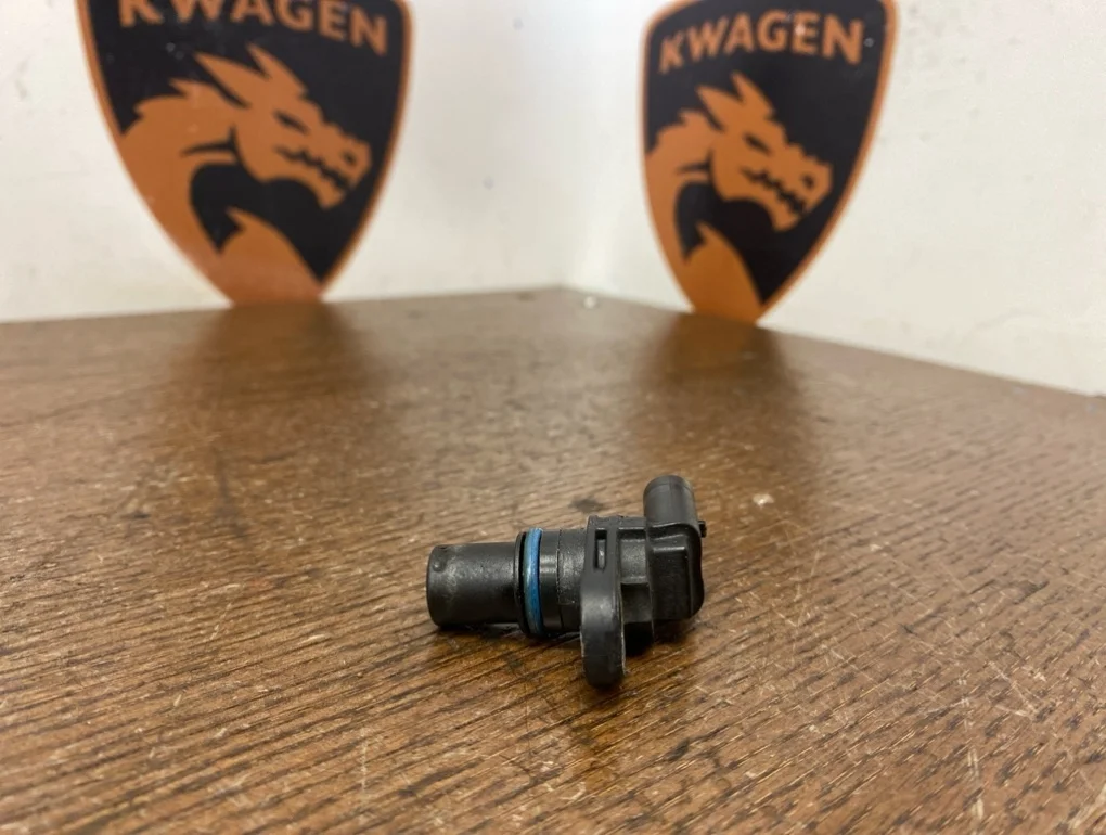 Датчик положения распредвала Porsche Cayenne 2011 92A