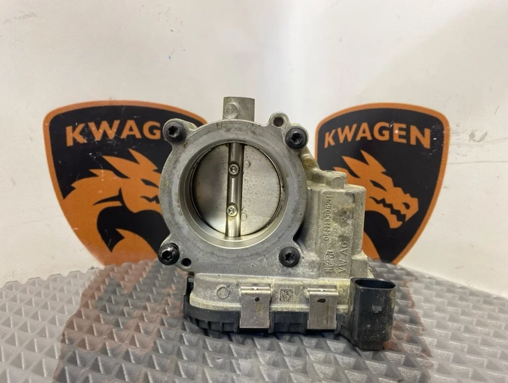 Дроссельная заслонка Audi S5 2018 F5