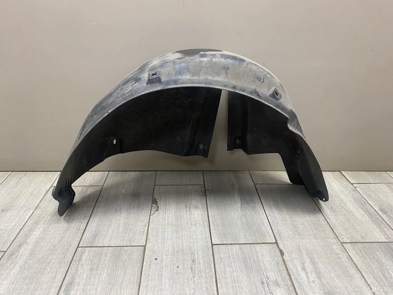 Подкрылок задний левый skoda fabia 2 5j