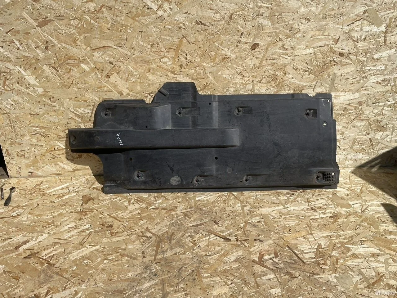 Зашита днища правая volkswagen polo седан