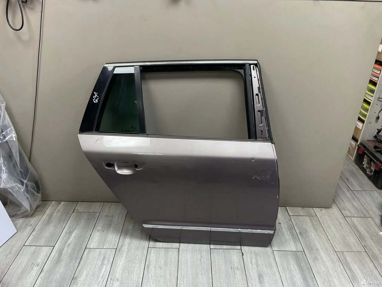 Дверь задняя правая skoda superb 2 combi