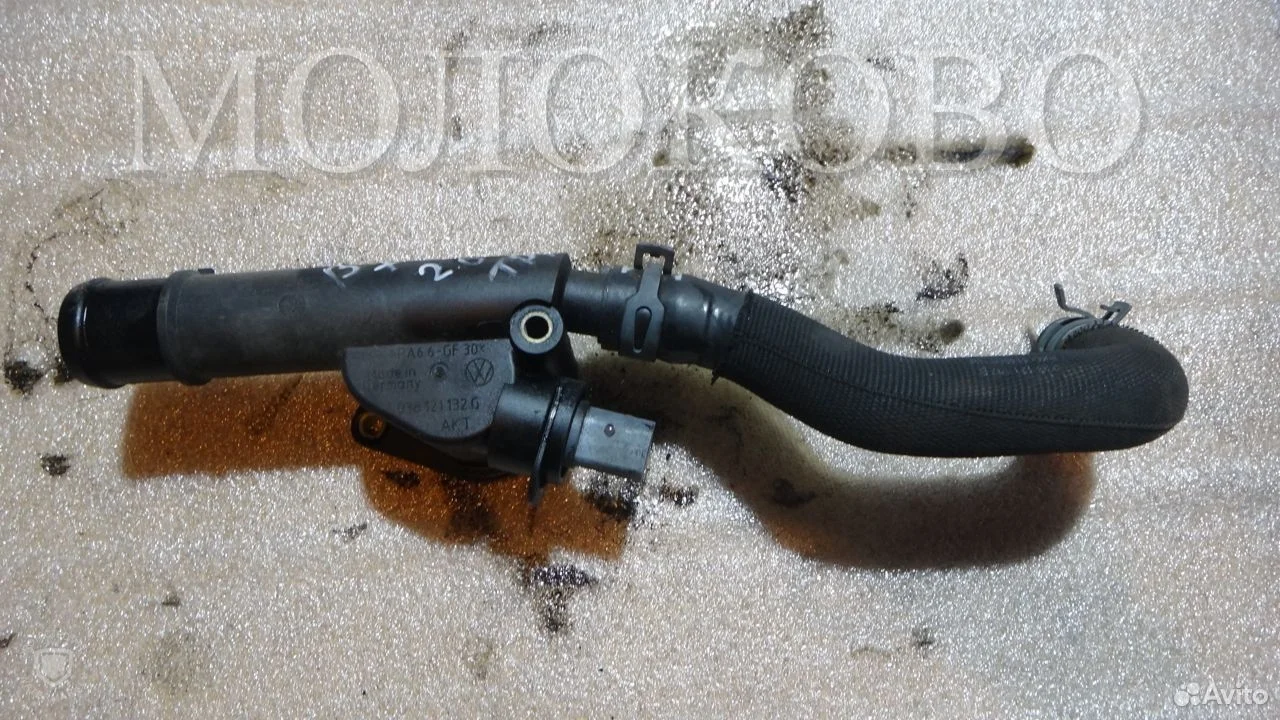 Фланец термостата системы охлаждения audi a4 b7 8e