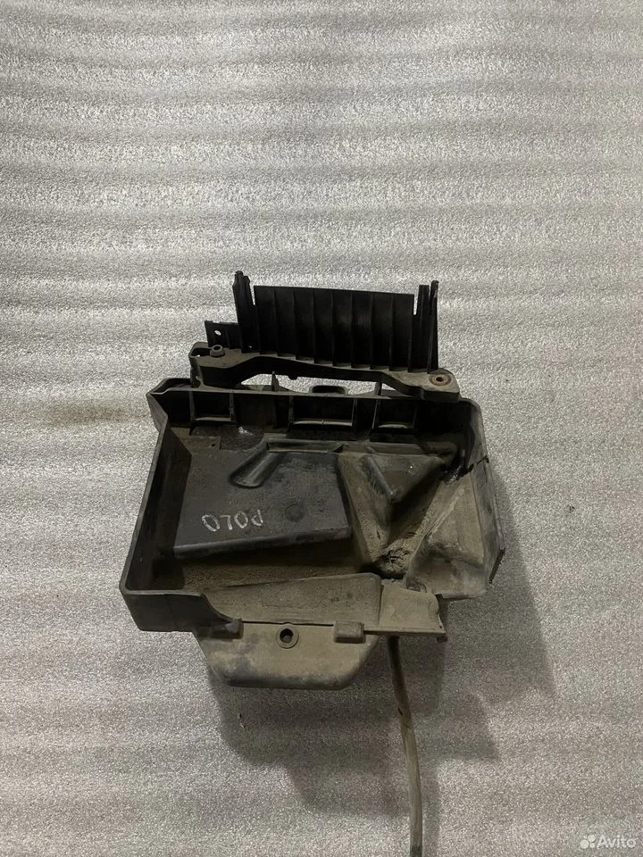 Площадка акб vw polo седан