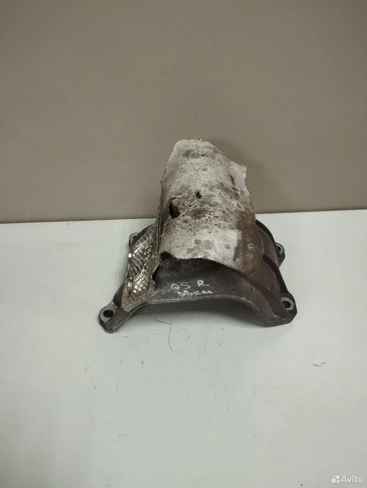 Кронштейн двигателя передний правый audi q5 8r