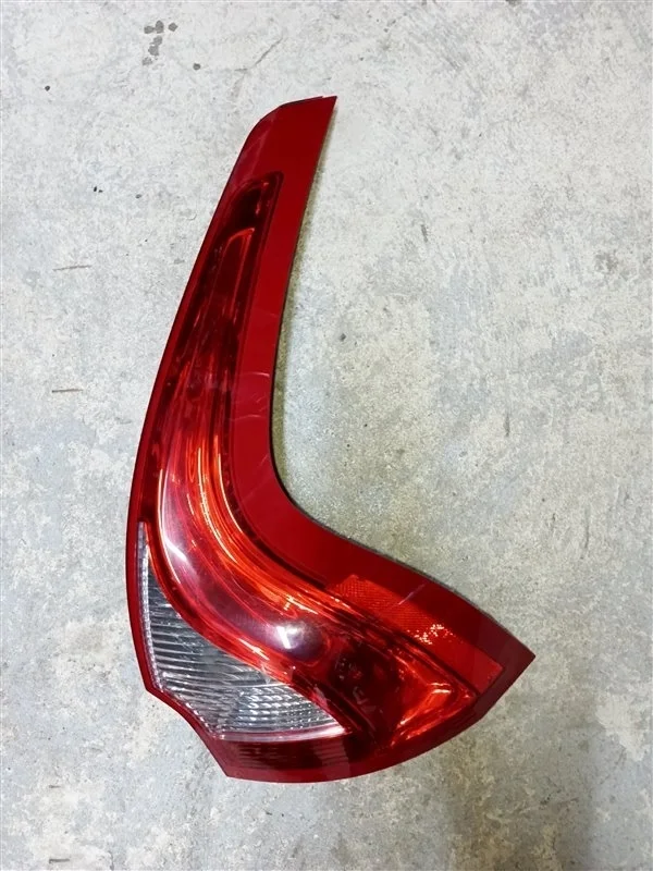 Фонарь Volvo XC60 31323035, задний правый