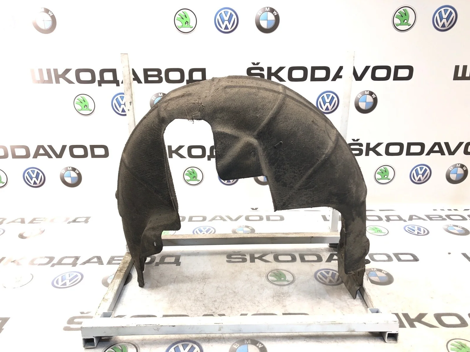 Подкрылок Skoda Octavia 2013 5E0810969A A7 (5E) 2.0 CKFC, задний левый