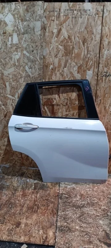 Дверь BMW X1 2011 E84
