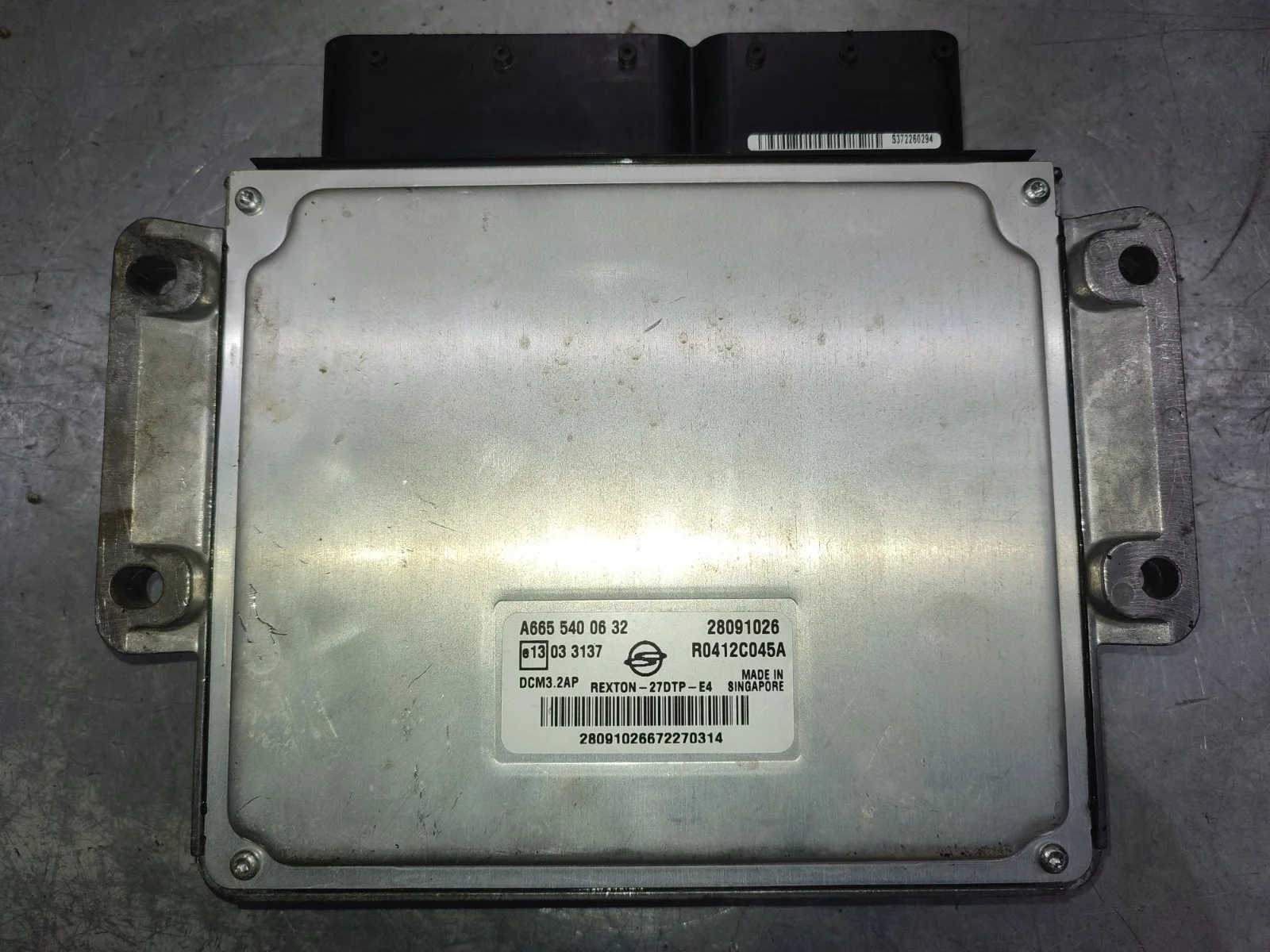 Блок управления двигателем SsangYong Rexton 2009 Y250