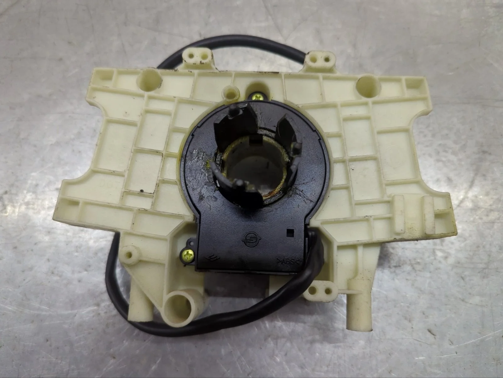 Датчик угла поворота руля SsangYong Kyron 2009 D130