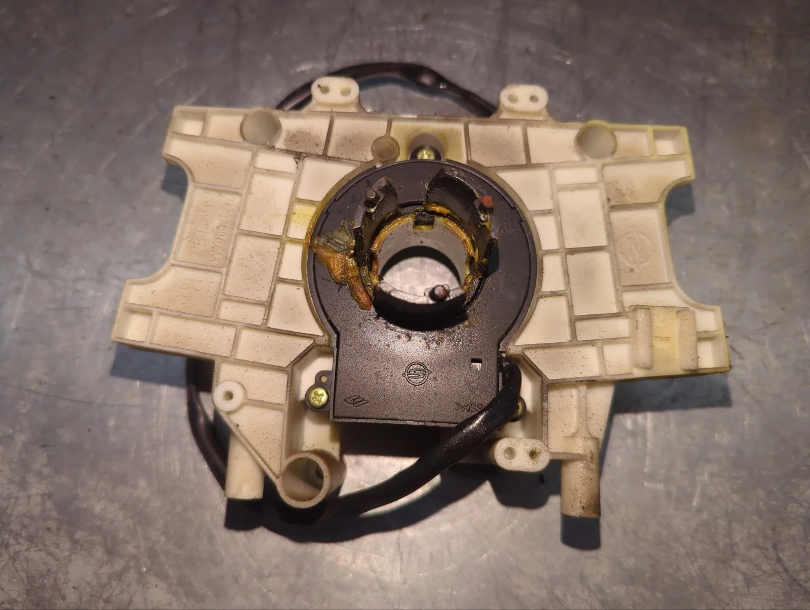 Датчик угла поворота руля SsangYong Rexton 2009 Y250