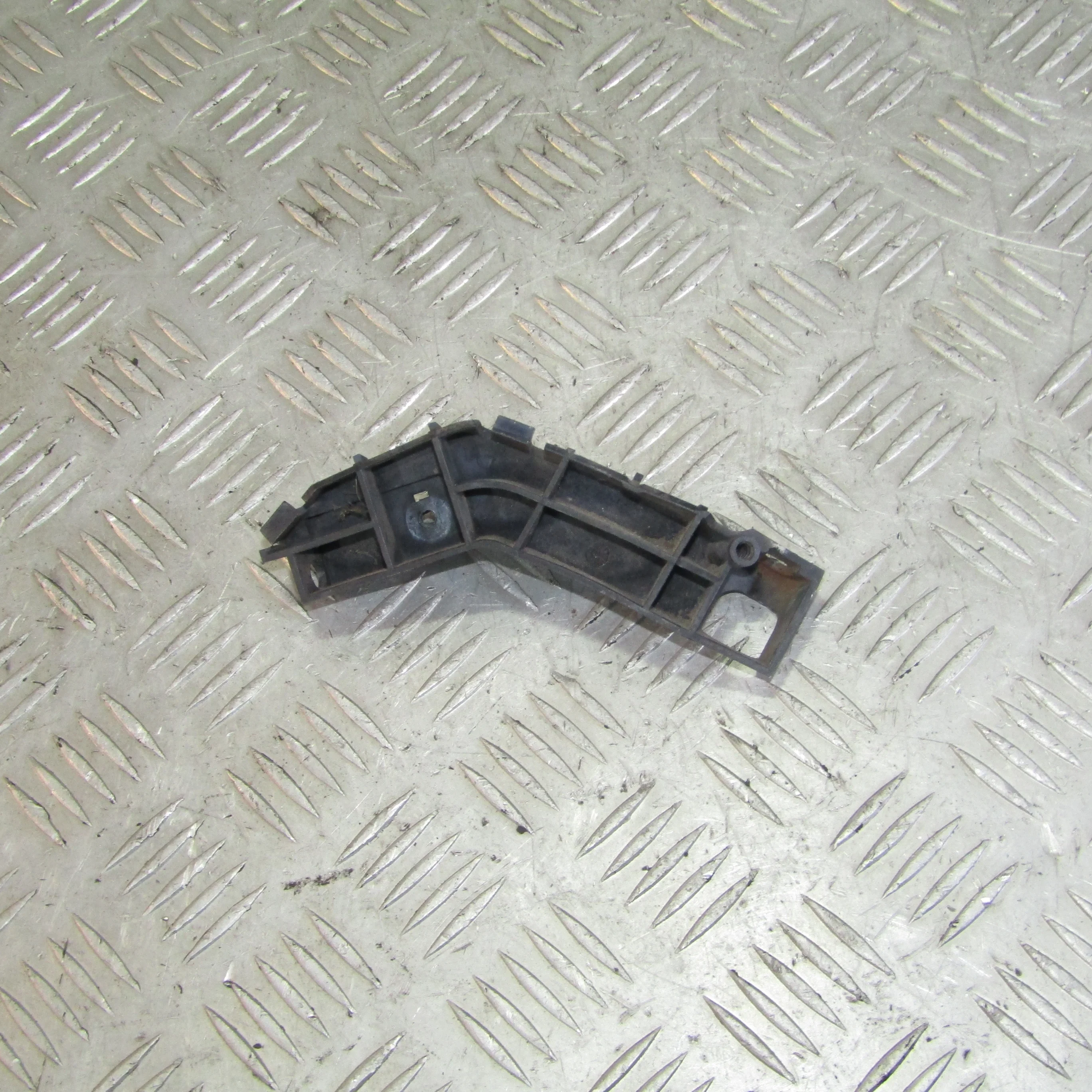 Кронштейн бампера передний левый HONDA Civic VIII