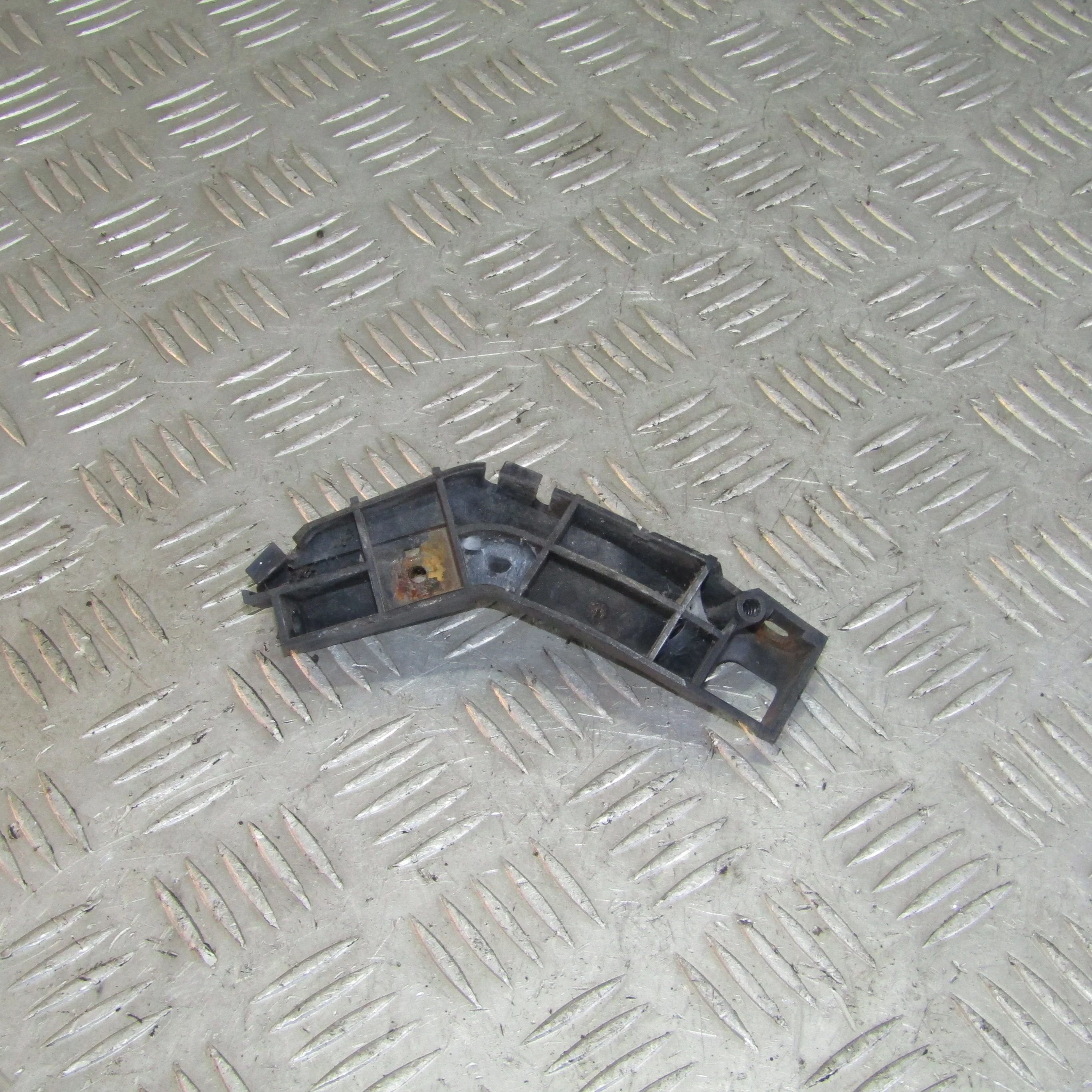 Кронштейн бампера передний левый HONDA Civic VIII