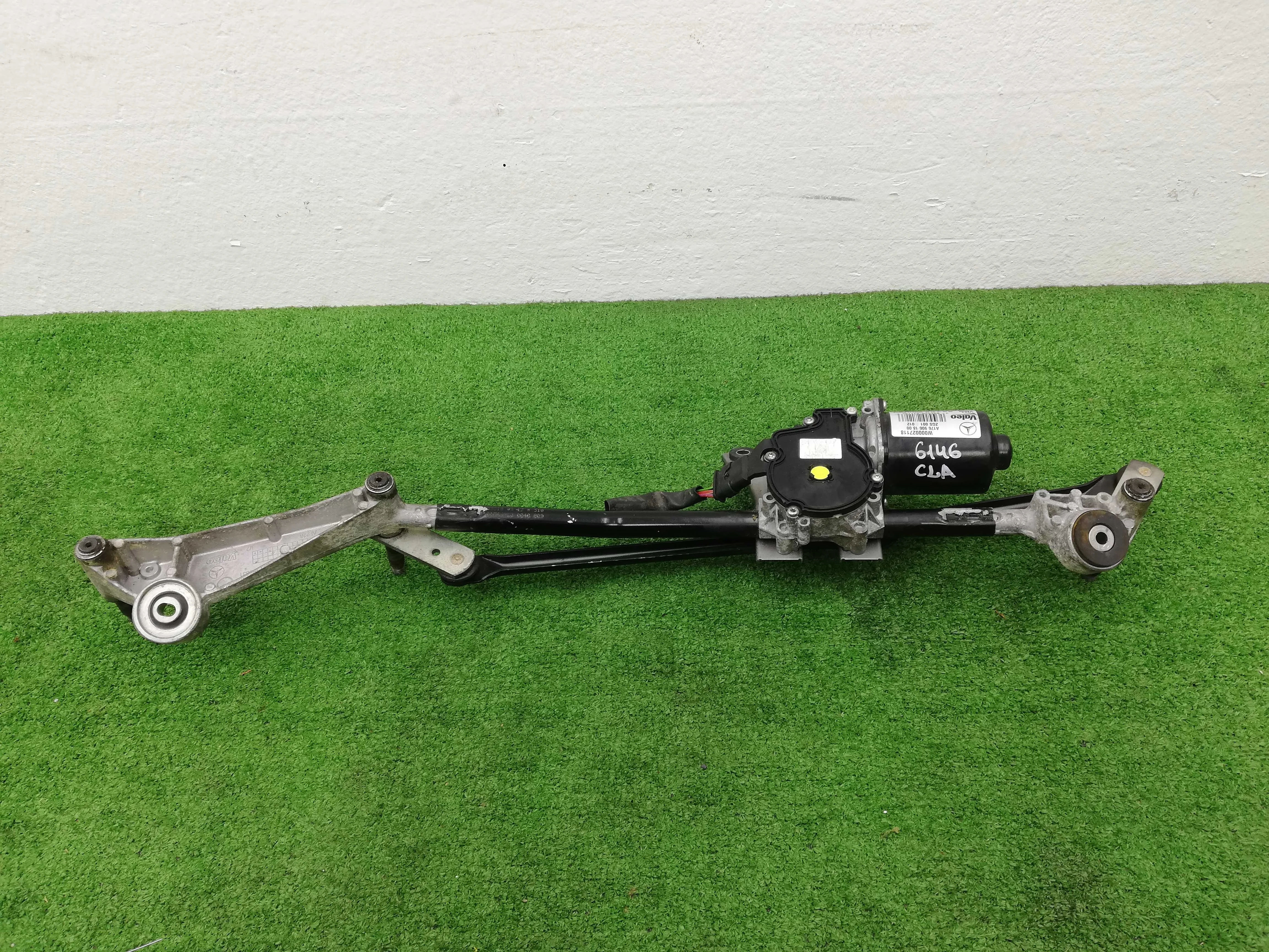 Трапеция дворников Mercedes CLA (C117) рестайлинг 2016 - 2019 бензин 2.0 Автомат