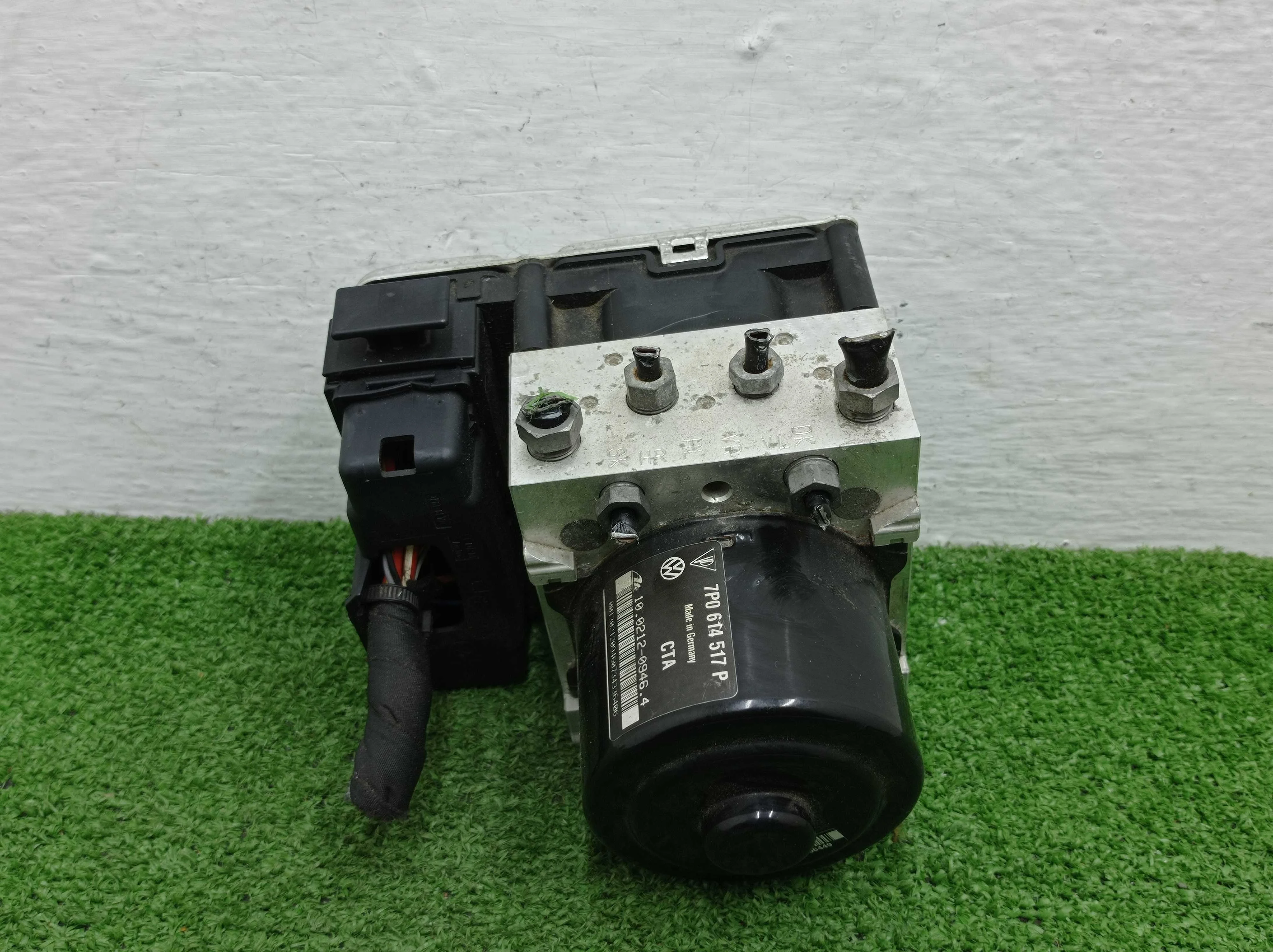 Блок ABS Volkswagen Touareg II (7P) 2010 - 2014 дизель 3.0 Автомат