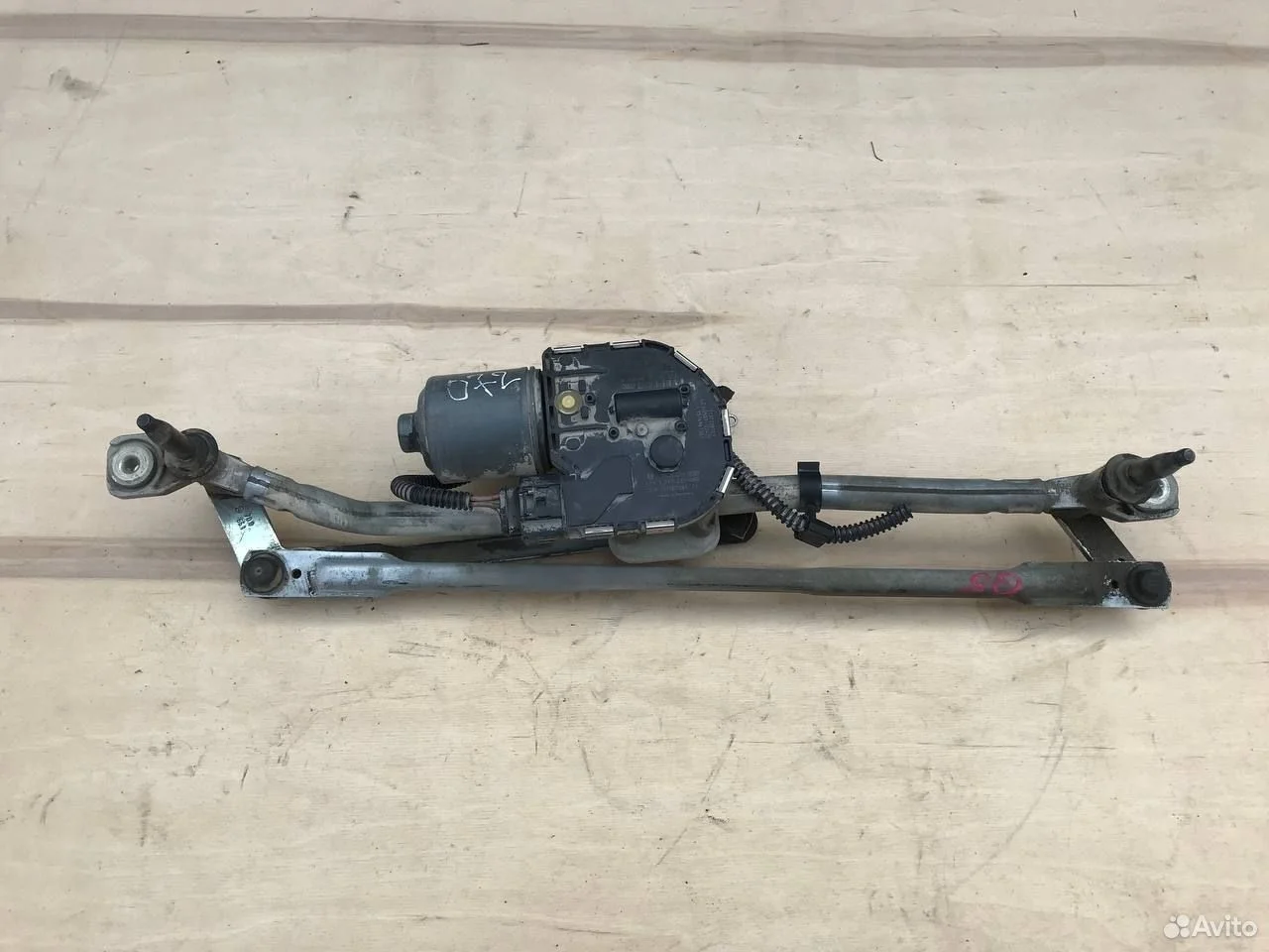 Трапеция дворников audi q5 8r