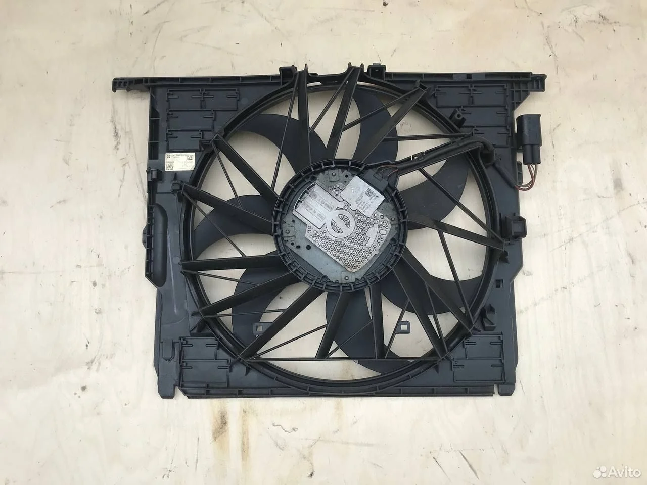 Диффузор вентилятор bmw f01 f10 f12