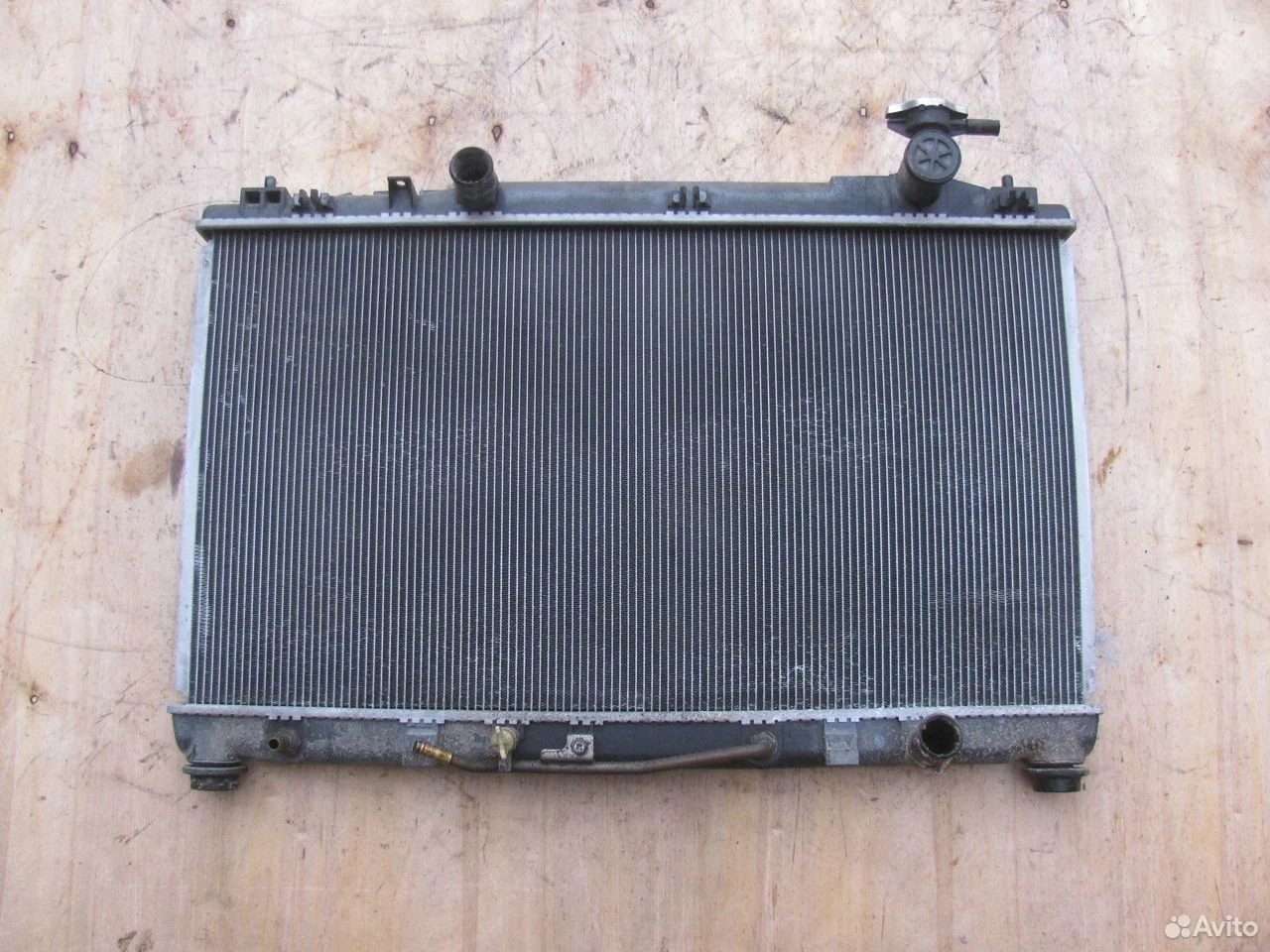 Радиатор двигателя toyota camry acv40 2az
