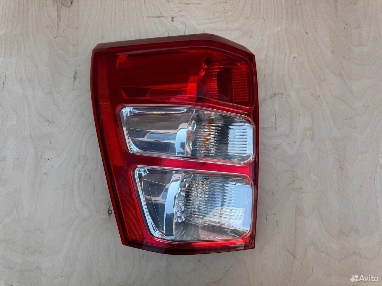 Фонарь левый suzuki grand vitara 3 2005-2016