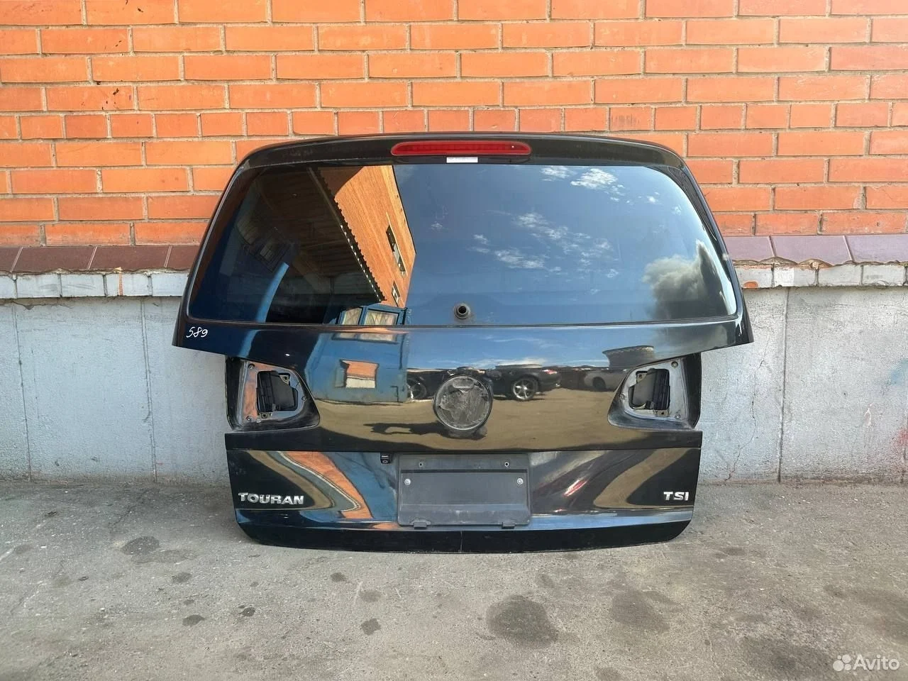 Задняя дверь крышка багажника volkswagen touran 2
