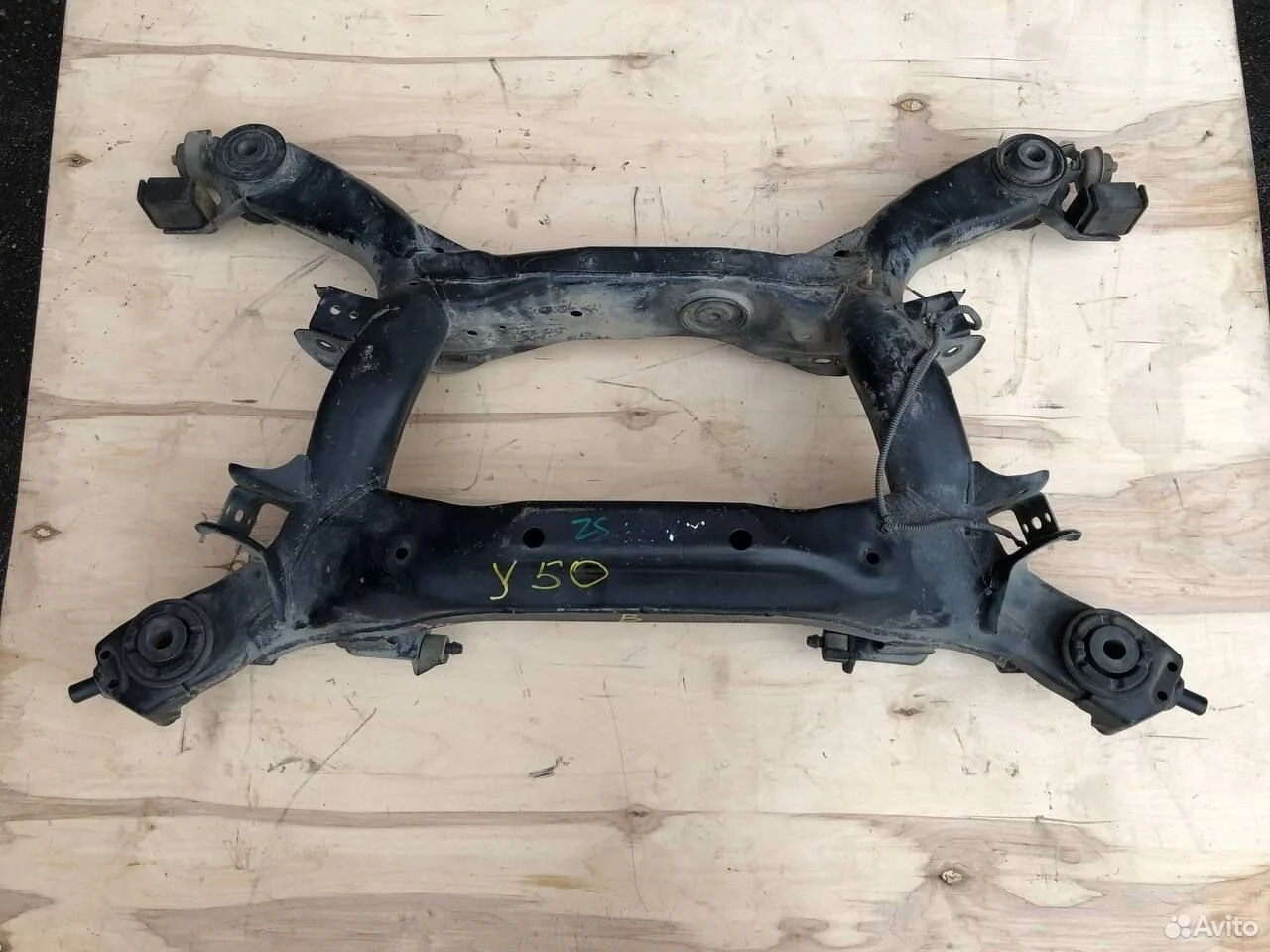 Задняя балка подрамник infiniti m35 m45 y50