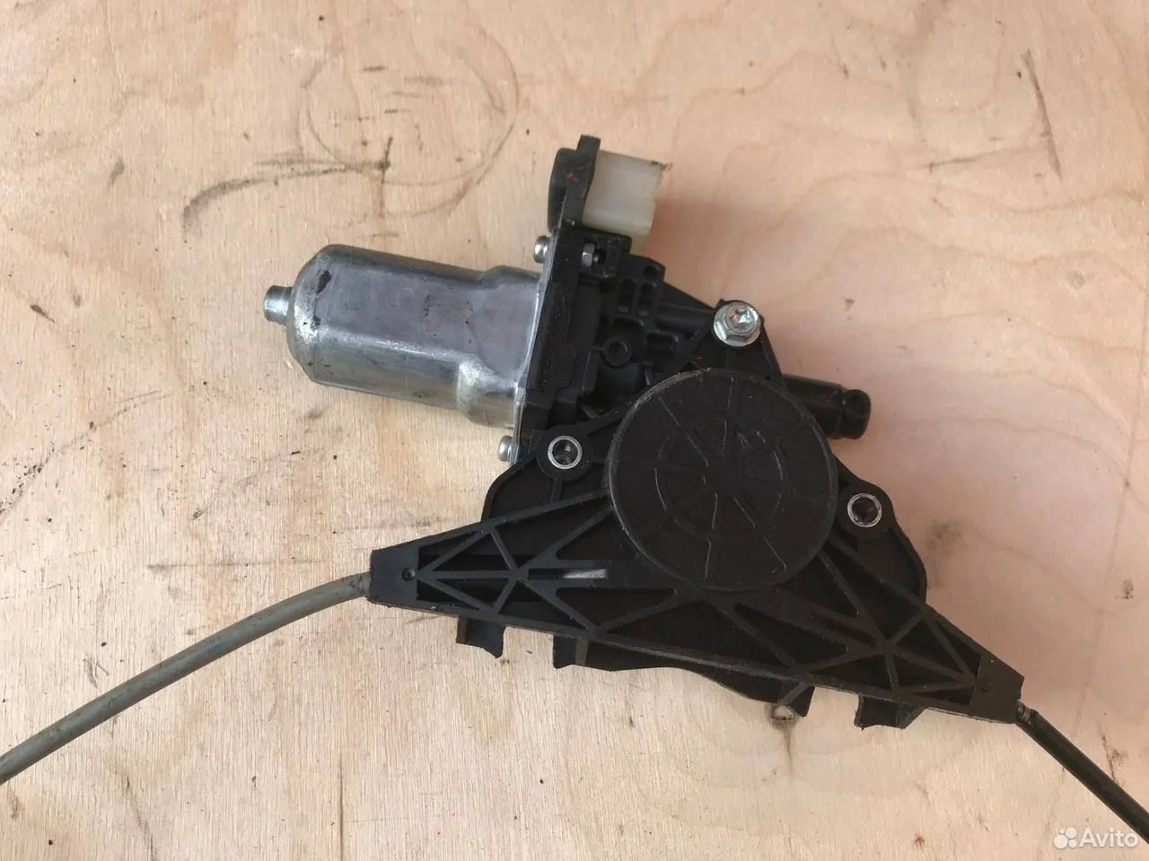 Стеклоподъемник nissan x-trail t31