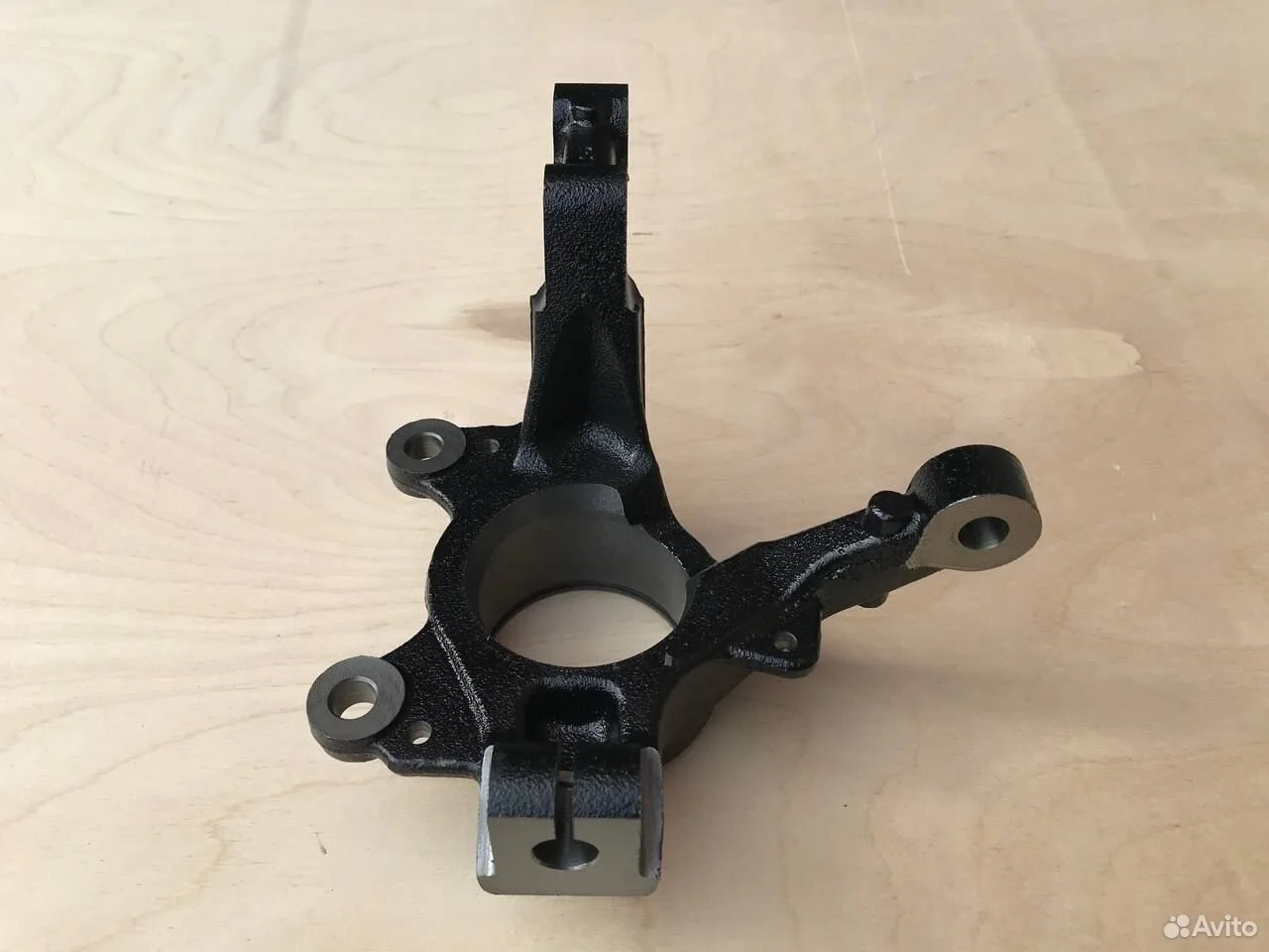 Поворотный кулак правый nissan micra k12 note e11