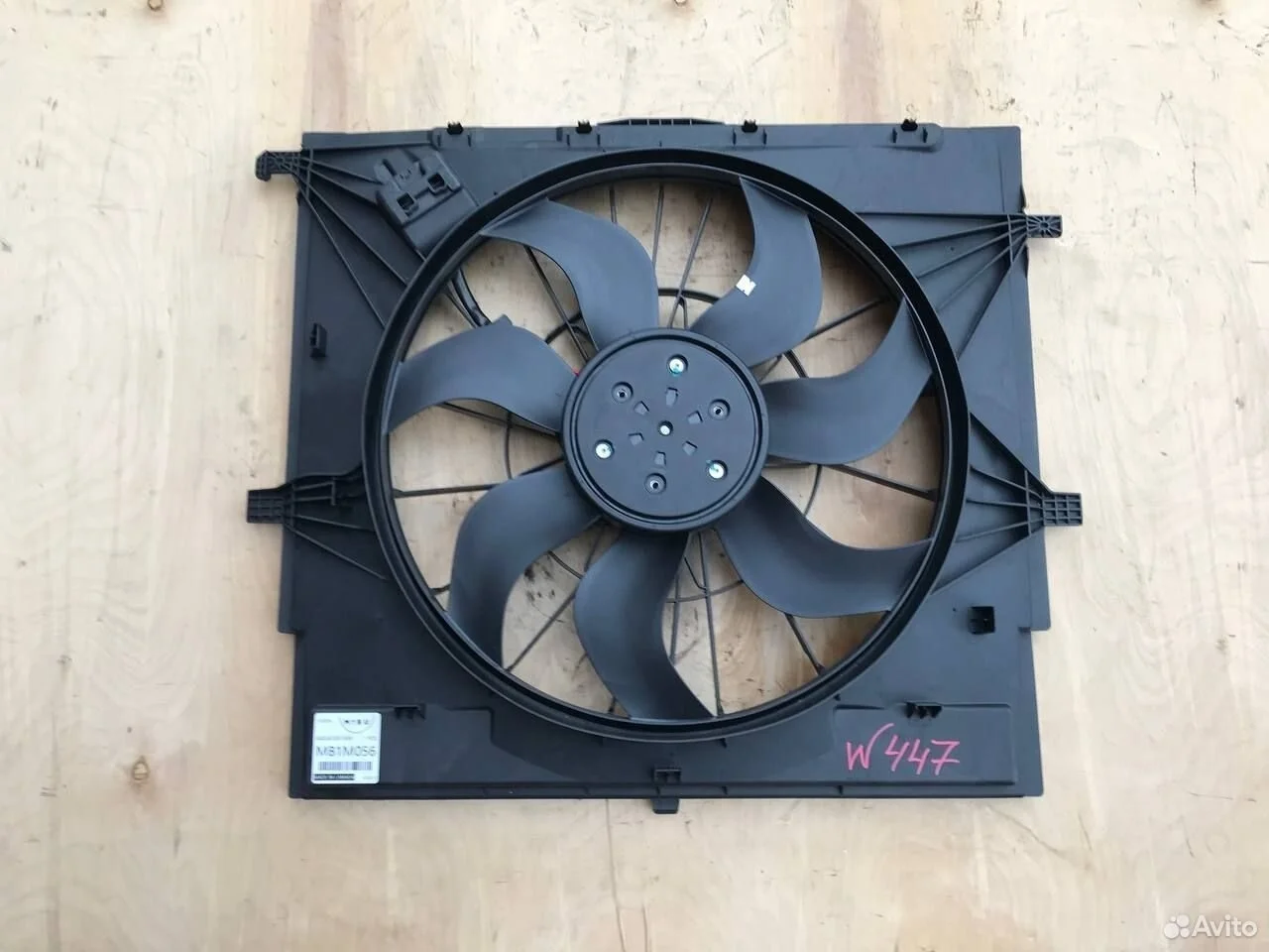 Вентилятор охлаждения mercedes w447 viano