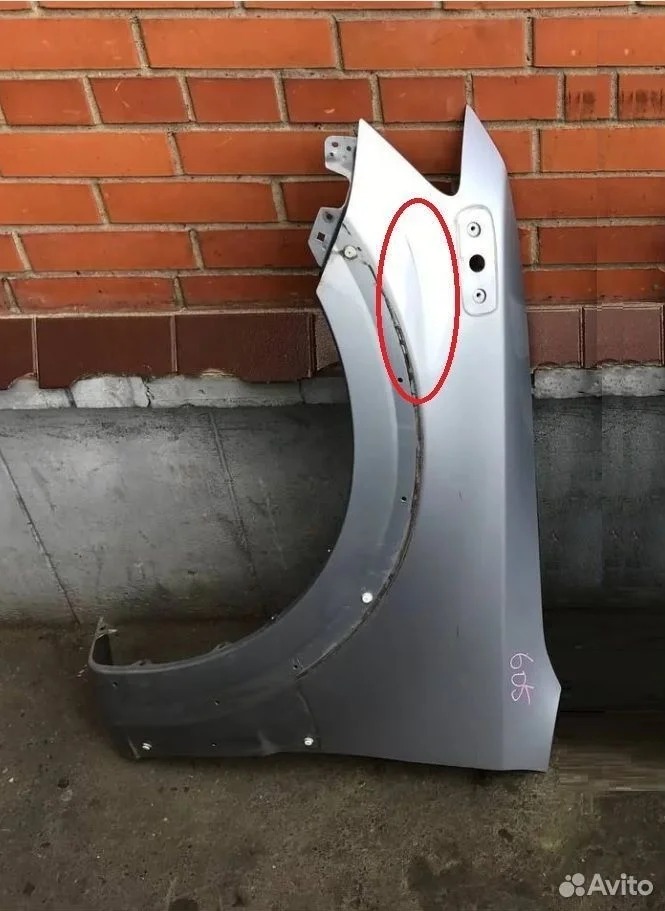 Крыло переднее левое mitsubishi pajero 4 v97w