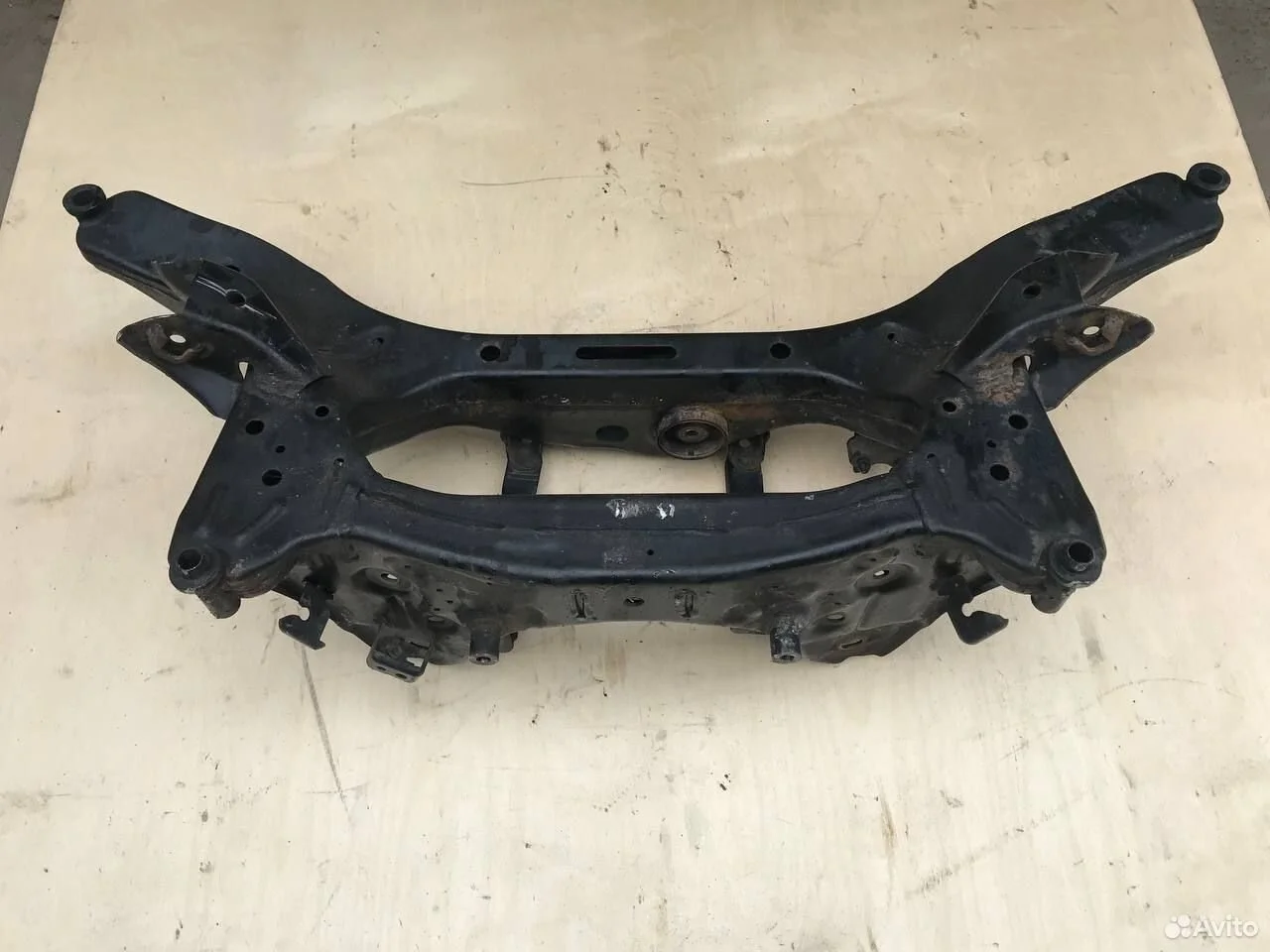 Подрамник задний nissan x-trail qashqai