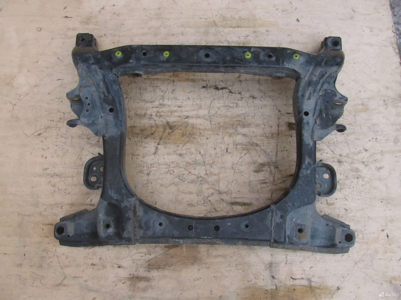 Передний подрамник lexus gs350 is250 crown 4wd