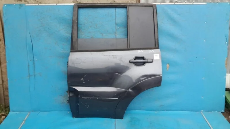 Дверь Mitsubishi Pajero 4 2006-2018